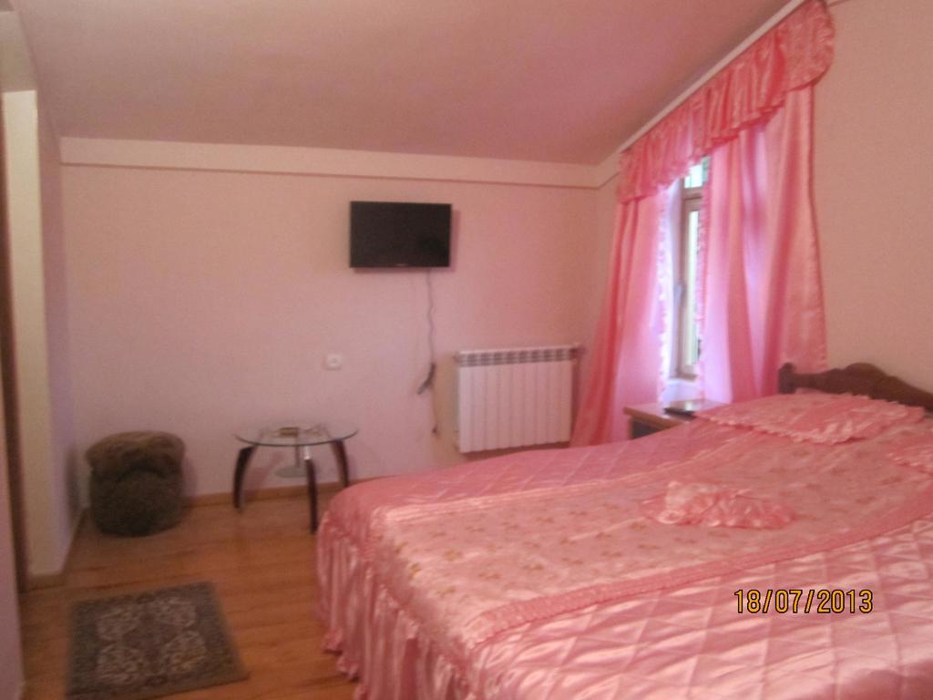 Guest House Sen Dilidžan Exteriér fotografie